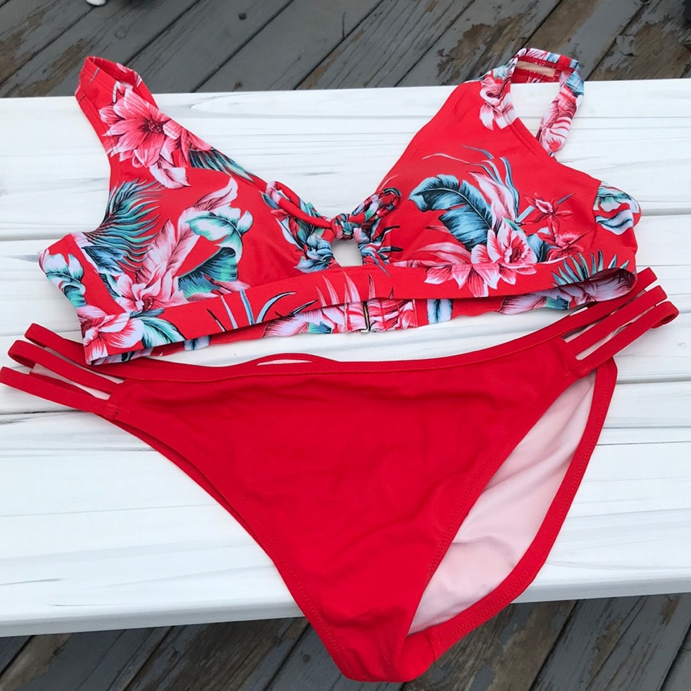 Woman’s L/XL swimsuit